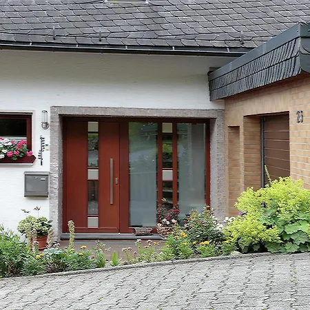Cozy Aparment With Garden Near Ski Area In Dudinghausen Apartmán *